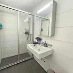 شقة Leukerfun
